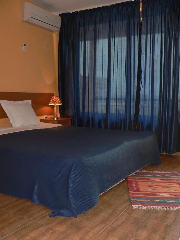 Hotel Surf Primorsko Bilik gambar