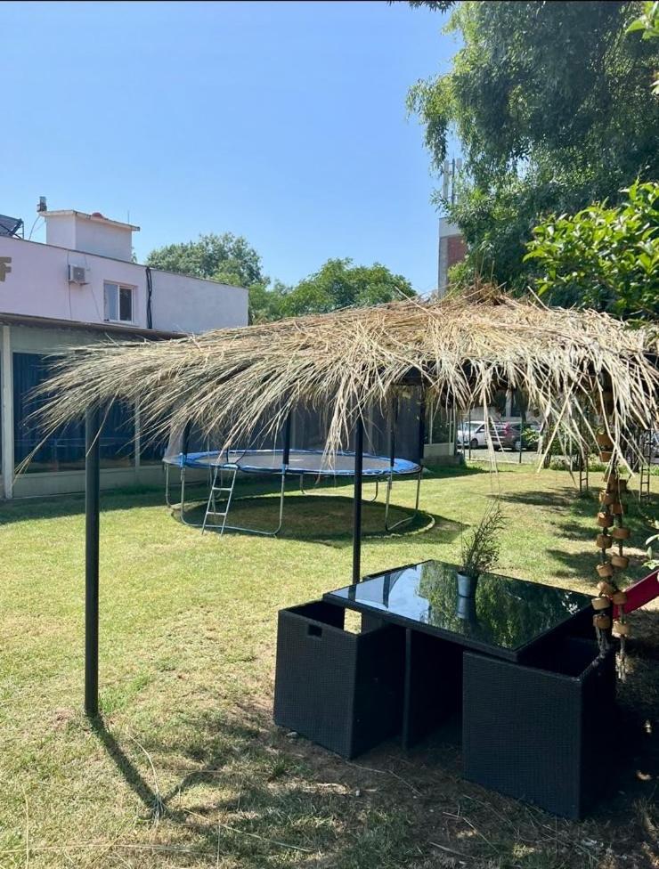 Hotel Surf Primorsko Luaran gambar