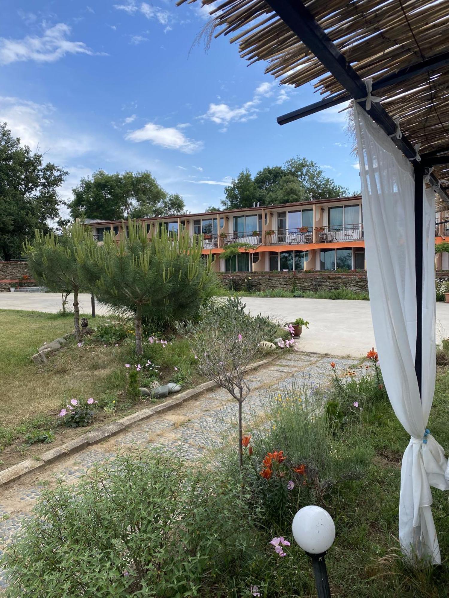 Hotel Surf Primorsko Luaran gambar