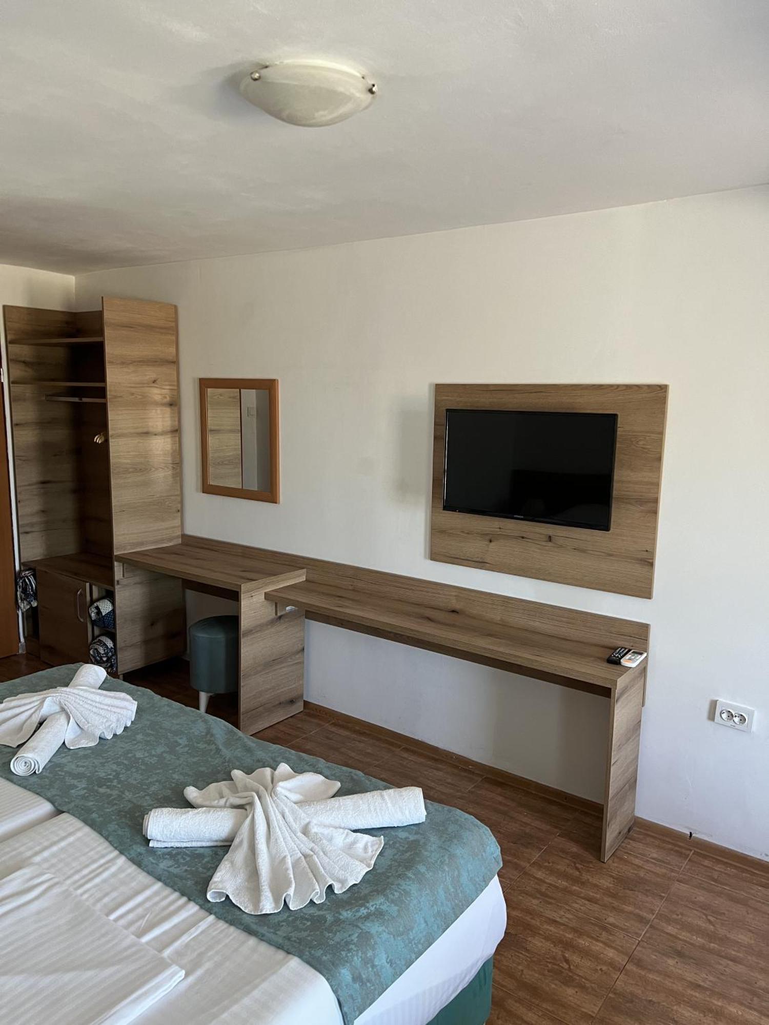 Hotel Surf Primorsko Bilik gambar
