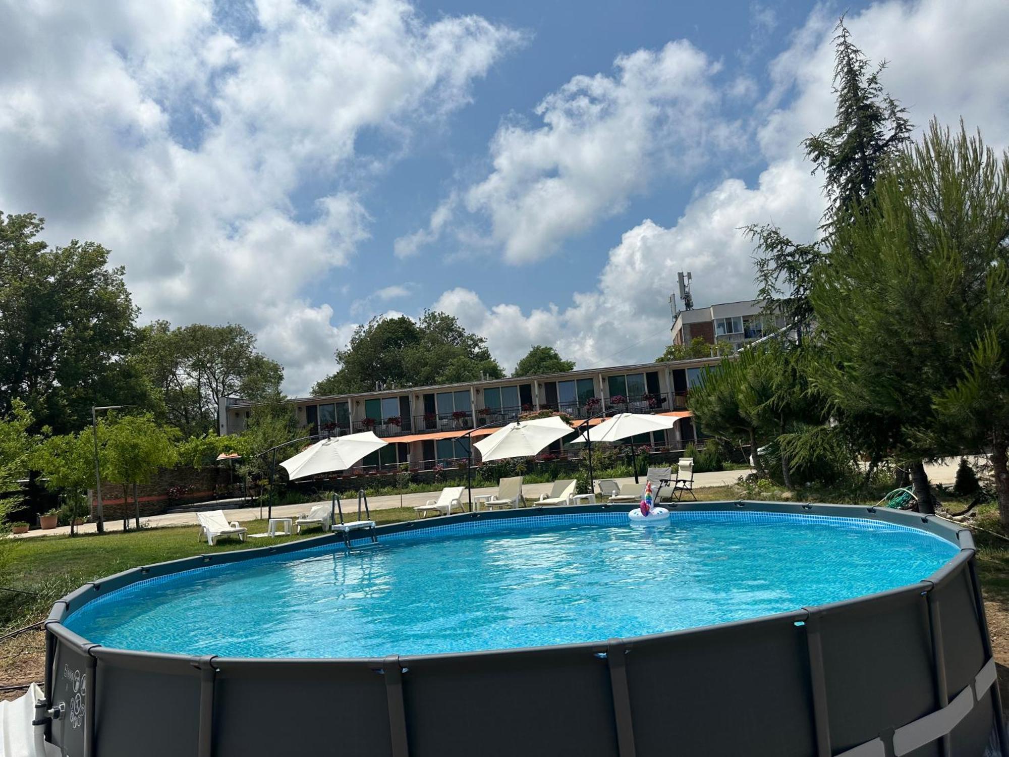 Hotel Surf Primorsko Luaran gambar