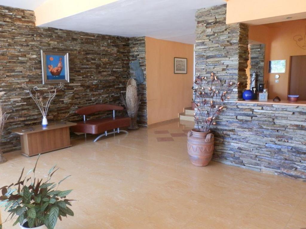 Hotel Surf Primorsko Luaran gambar
